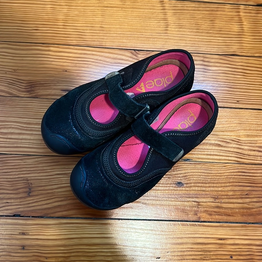 Plae Mary Janes/Emme